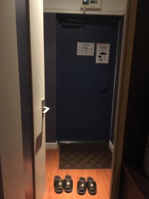 WILL URBAN（ウィルアーバン）八王子(八王子市/ラブホテル)の写真『203号室　玄関、もう１つドアを開けると部屋へ』by 都まんじゅう