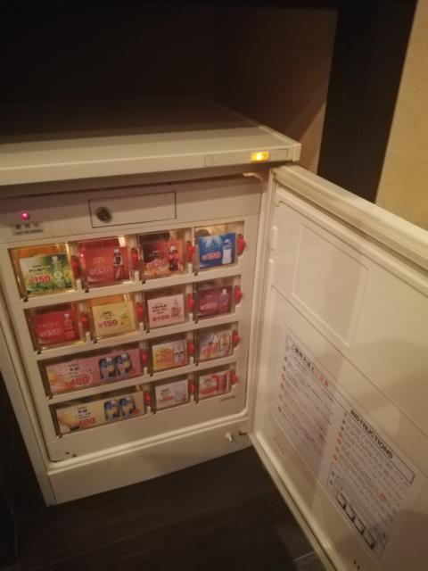 HOTEL Fran（フラン）(船橋市/ラブホテル)の写真『305号室　販売冷蔵庫』by ところてんえもん