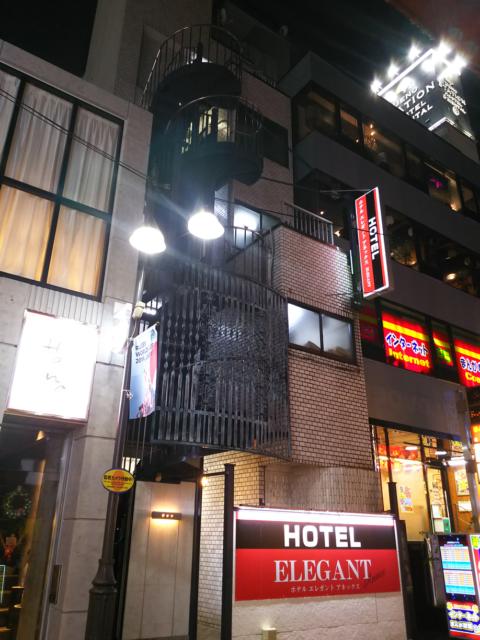 閉店？したホテル(ID:116948)(台東区/ラブホテル)の写真『上野駅方向より、夜の外観』by ルーリー９nine