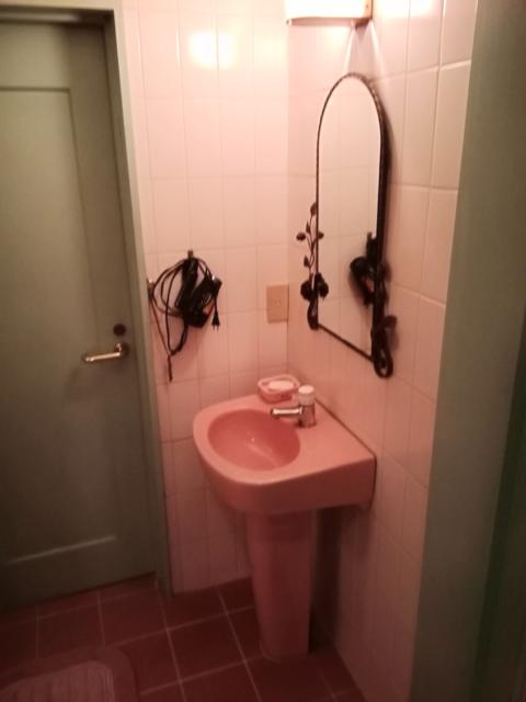 TOKI（とき）(大田区/ラブホテル)の写真『6号室利用。部屋からいきなり洗面所。石鹸にYちゃんはギャ〰️❗』by キジ