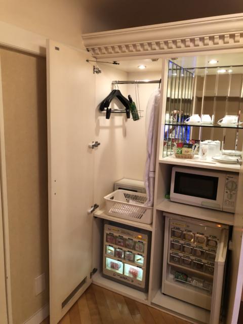 HOTEL Perrier(ペリエ)(新宿区/ラブホテル)の写真『307号室 備品』by サトナカ