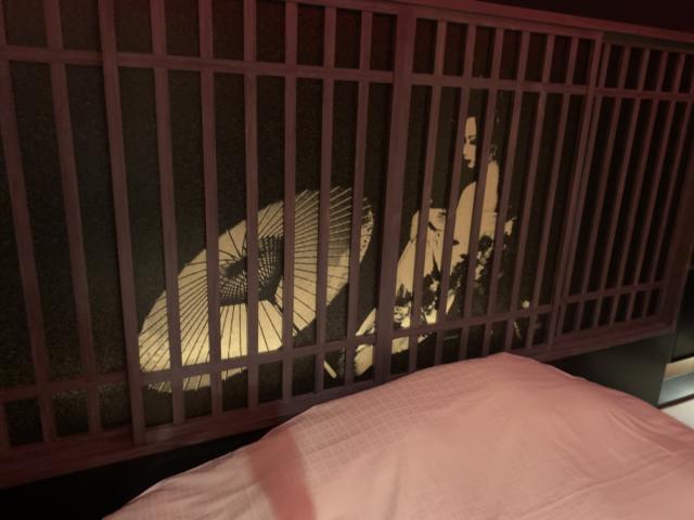 宿屋 湯島御苑(文京区/ラブホテル)の写真『307号室 ベッド』by ネコシ