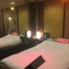 HOTEL  YAYAYA弐番館(台東区/ラブホテル)の写真『403号室ベッドと鏡』by まきすけ