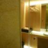 KOYADO HOTEL(台東区/ラブホテル)の写真『6号室（シャワー室奥から。ガラス扉で外が丸見えです）』by 格付屋