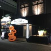 HOTEL ELDIA LUXURY 神戸店(神戸市東灘区/ラブホテル)の写真『夜の外観』by まさおJリーグカレーよ
