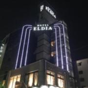 HOTEL ELDIA（エルディアモダン）神戸店(神戸市東灘区/ラブホテル)の写真『夜の外観』by まさおJリーグカレーよ