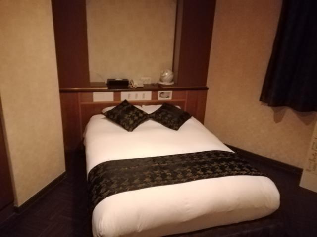 千月（ちげつ）(横浜市南区/ラブホテル)の写真『301号室利用。ベッドです。』by キジ