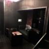 シャープ・ビー・ツー(伊勢崎市/ラブホテル)の写真『111号室一階ソファ、浴室階』by ずやさん