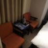 The calm hotel tokyo GOTANDA(品川区/ラブホテル)の写真『201号室　テーブル&amp;イス』by ところてんえもん