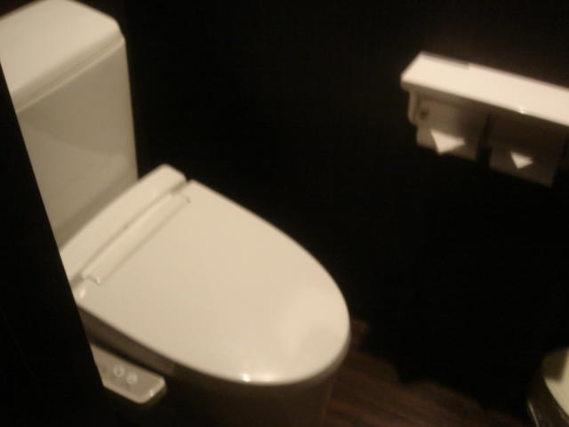 HOTEL GRANDE(川口市/ラブホテル)の写真『408号室トイレ』by こねほ