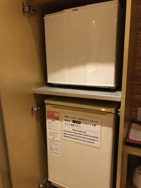 K Slit（ケイスリット）(船橋市/ラブホテル)の写真『410号室　冷蔵庫』by まさおJリーグカレーよ