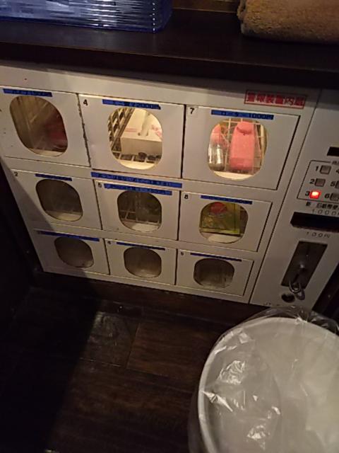 レンタルルーム ティアラ(千代田区/ラブホテル)の写真『7号室　販売機』by 巨乳輪ファン