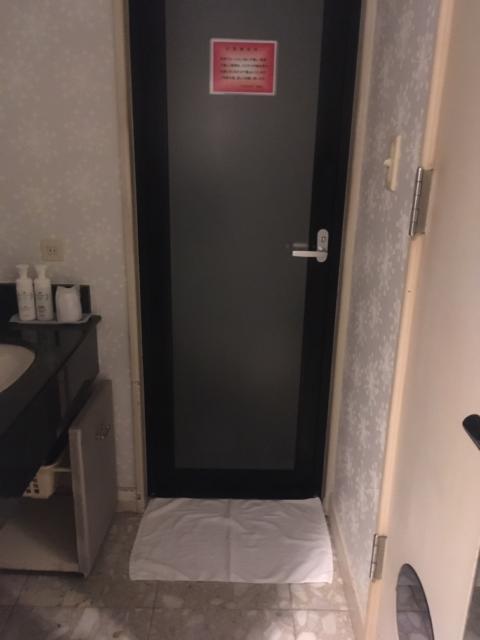 HOTEL CLIO（クリオ）東口店(豊島区/ラブホテル)の写真『202号室　浴室入口』by 都まんじゅう