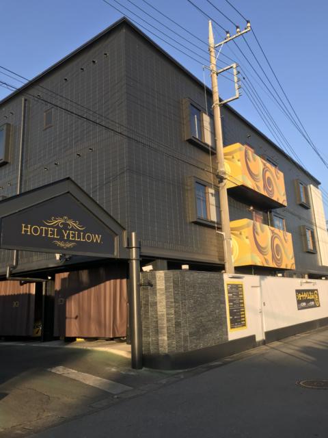 HOTEL YELLOW(宇都宮市/ラブホテル)の写真『夕方の外観②』by 少佐
