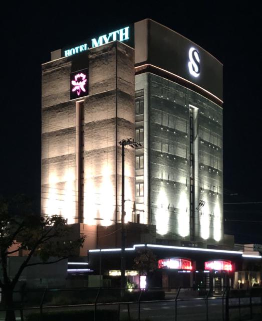 MYTH S(マイス エス)(坂出市/ラブホテル)の写真『夜の外観』by くんにお
