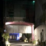 HOTEL OLIVE（オリーブ）(宇多津町/ラブホテル)の写真『夜の外観』by くんにお