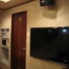 HOTEL 絆（きずな）(台東区/ラブホテル)の写真『505号室 テレビは壁にあります』by nognog