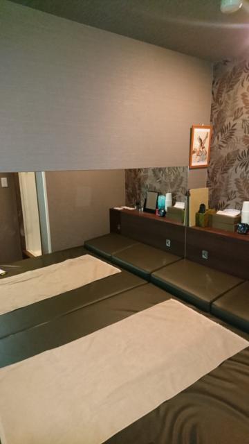 レンタルルーム パラオ(立川市/ラブホテル)の写真『No.10、ベッド』by まづないこと