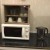 ホテル ベストイン(静岡市駿河区/ラブホテル)の写真『306号室　レンジ、茶箪笥、電気ケトル』by まさおJリーグカレーよ