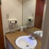 HOTEL ALLY（アリー）(大阪市/ラブホテル)の写真『305号室の洗面台。なぜかアメニティが歯ブラシしか無かった。』by PINK SCORPION