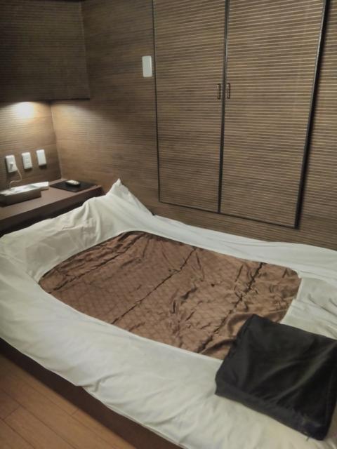 ホテル シルク(豊島区/ラブホテル)の写真『401号室　ダブルベッド』by もぐたんっ