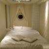 HOTEL GRAN HILL(豊島区/ラブホテル)の写真『602号室 テレビの正面にベッド。プレイが終わり横になって初めて天井の鏡に気がついた(笑)』by なめろう