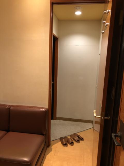 エアーズロック(豊島区/ラブホテル)の写真『603号室 入口』by サトナカ