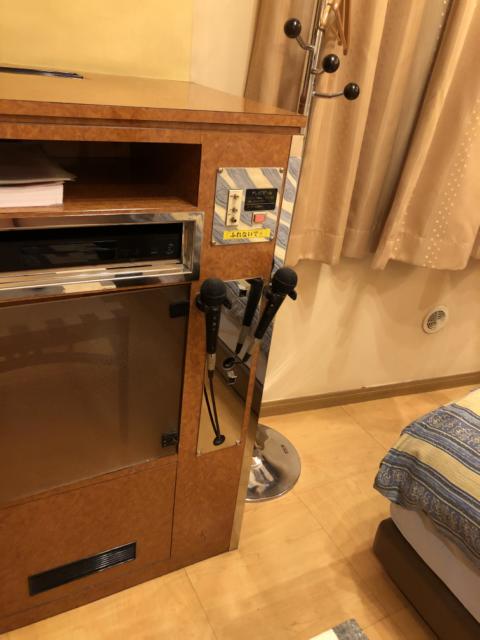 エアーズロック(豊島区/ラブホテル)の写真『603号室　カラオケセット』by サトナカ