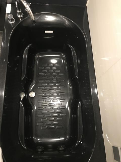 ラピア(新宿区/ラブホテル)の写真『505号室の浴槽』by 少佐