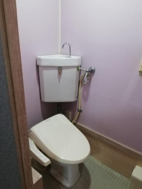HOTEL ENJU(本館)(台東区/ラブホテル)の写真『55号室　トイレ』by ところてんえもん