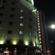 HANAホテル(名古屋市北区/ラブホテル)の写真『夜の外観』by くんにお