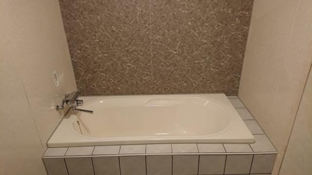 HOTEL GRANDE(川口市/ラブホテル)の写真『201号室 浴槽』by 舐めたろう