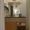 HOTEL GRAN HILL(豊島区/ラブホテル)の写真『501号室 ウォーターサーバーの横に洗面所』by なめろう