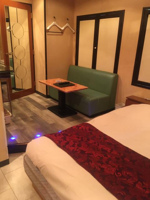 HOTEL KATSURA(カツラ)(台東区/ラブホテル)の写真『302号室　奥から』by 都まんじゅう