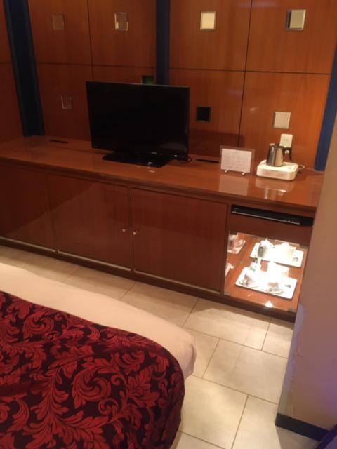 HOTEL KATSURA(カツラ)(台東区/ラブホテル)の写真『302号室　テレビ』by 都まんじゅう