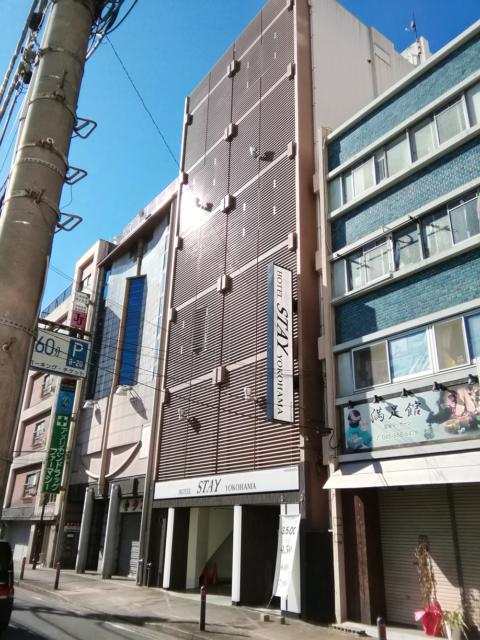HOTEL STAY YOKOHAMA(横浜市中区/ラブホテル)の写真『昼の外観です。』by キジ