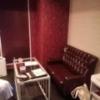 ドルチェ(横浜市中区/ラブホテル)の写真『302号室利用(20.2)。応接セットです。』by キジ