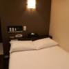池袋グランドホテル(豊島区/ラブホテル)の写真『906号室ベッド周り』by カモメの民兵さん