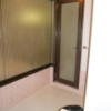 HOTEL MUSIC（ミュージック）(墨田区/ラブホテル)の写真『303号室（浴室奥から入口方向）』by 格付屋
