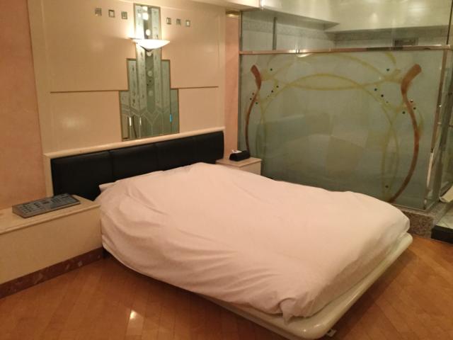 HOTEL CEAN新宿（セアン）(新宿区/ラブホテル)の写真『501号室 ソファ側からの室内』by ACB48