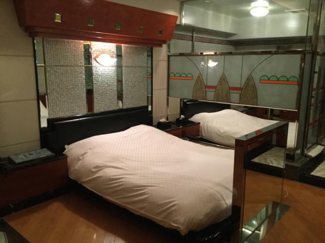 HOTEL CEAN新宿（セアン）(新宿区/ラブホテル)の写真『301号室 ソファ側から見た室内』by ACB48