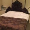 アルファ北松戸(松戸市/ラブホテル)の写真『305号室のベッド（黒檀か紫檀風の本格木製ベッド）』by mailbox