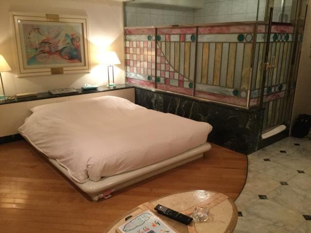 HOTEL CEAN新宿（セアン）(新宿区/ラブホテル)の写真『503号室 ソファ側から見た室内』by ACB48