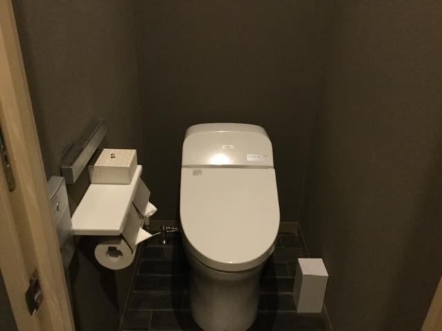 HOTEL SENSE(センス)(新宿区/ラブホテル)の写真『302号室 トイレ』by ACB48