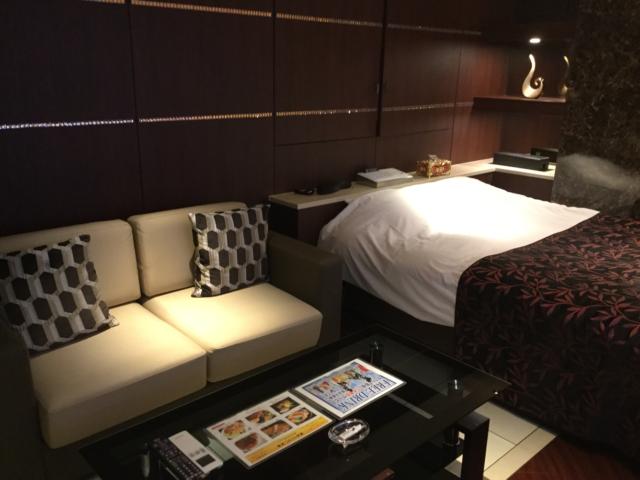 ホテルモアナ(新宿区/ラブホテル)の写真『306号室 お部屋入口から見た室内』by ACB48