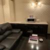 MYTH LUNA（ルナ）(大阪市/ラブホテル)の写真『512号室のソファ　2人でゆったり座れます』by PINK SCORPION