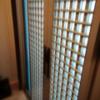 HOTEL ALLY（アリー）(横浜市都筑区/ラブホテル)の写真『101号室利用(20,3)両開きの扉の中に入ります。』by キジ