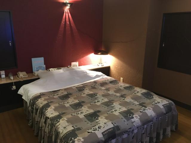 インパル21(小山市/ラブホテル)の写真『305号室 ベッド』by リダンナ