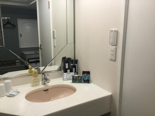 HOTEL Bless（ブレス)(新宿区/ラブホテル)の写真『202号室 洗面台』by ACB48