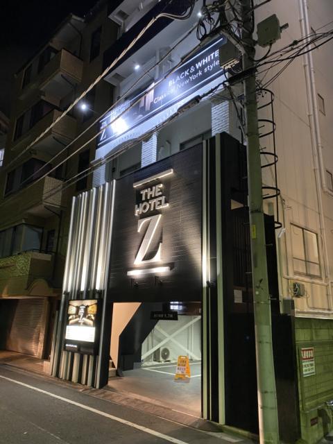 THE HOTEL Z(川口市/ラブホテル)の写真『夜の外観』by こねほ